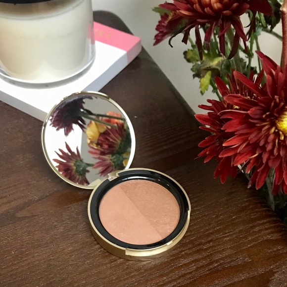 🎀NWOT🎀 TOO FACED Sun Bunny Natural Bronzer - Picture 5 of 5